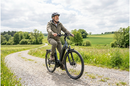 E-Bike-Fahren im Alter: Gesund, aktiv und mobil durch den Alltag